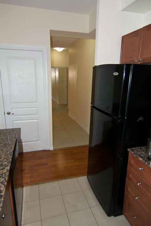 Maplewood Furnished Suites Mississauga Exterior foto